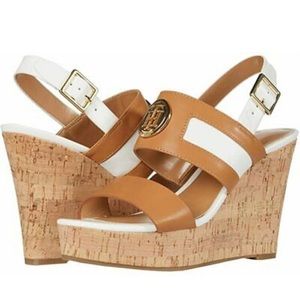 Selling these tommy wedges, brand new |size 10|Women| tan\white|
